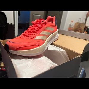 Adizero size 9 LIKE NEW